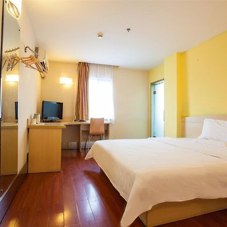 7Days Inn Guilin Railway Station Экстерьер фото