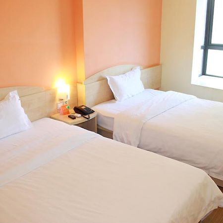 7Days Inn Guilin Railway Station Экстерьер фото